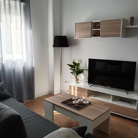 לוסנה Apartamento El Llano מראה חיצוני תמונה